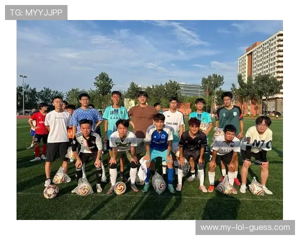 用激情点燃赛场旋律球星足球与动感配乐的完美融合