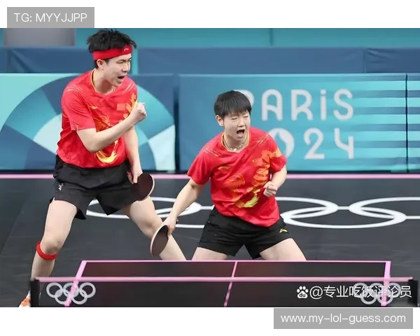 足球与乒乓球完美融合球星跨界挑战精彩瞬间揭秘